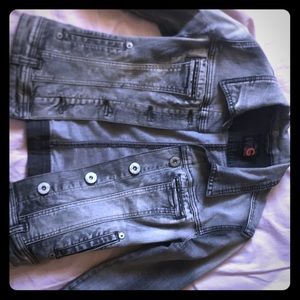 Grey guess jean jacket 💜💕